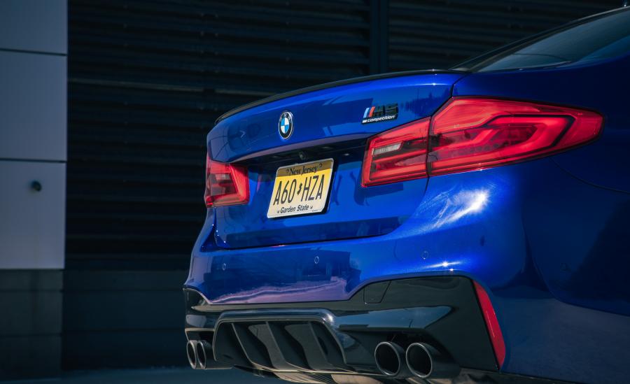 Детали экстерьера BMW M5 Competition (F90) 2018 года  (NA) (фото 24 из 40)